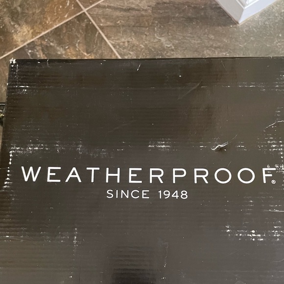 Brand new Womens Weather Proof winter boots - Picture 2 of 8